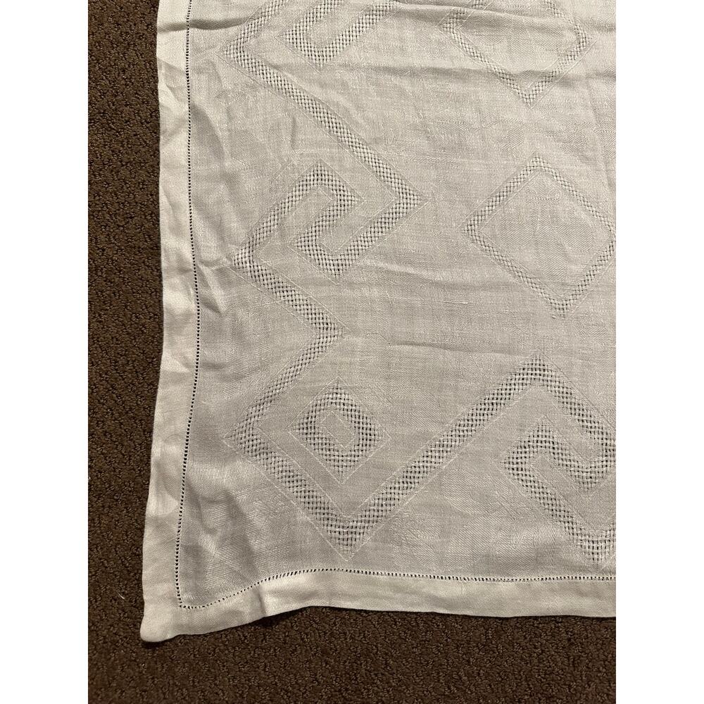 Vintage Rectangular Tablecloth - Picture 2 of 3